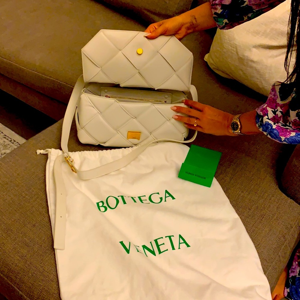 Women’s hand bag